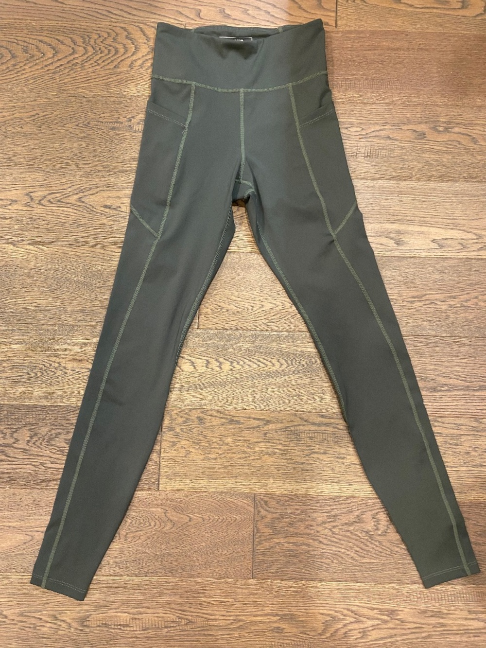 NWOT: Mountain Warehouse Leggings Olive Green Size 4